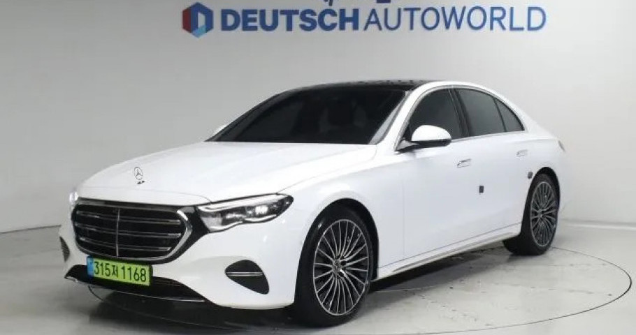 Mercedes-Benz E-Class 