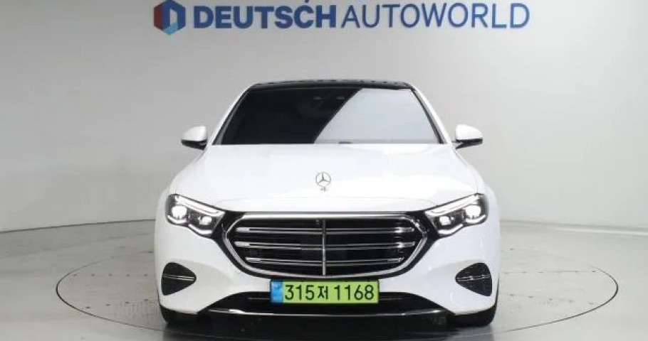 Mercedes-Benz E-Class 