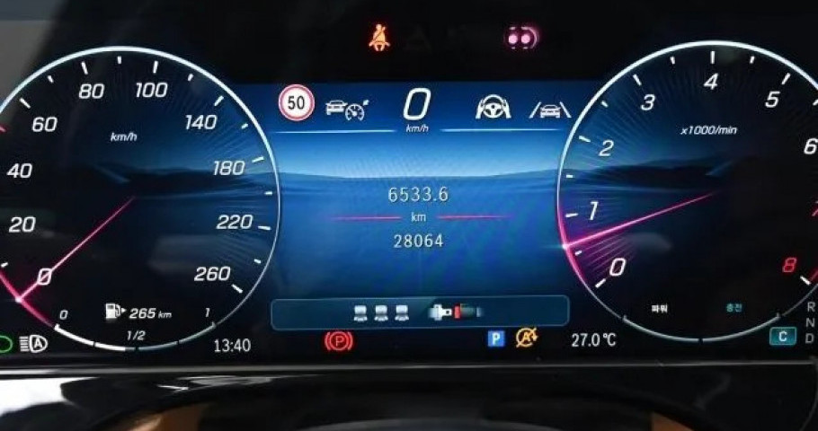 Mercedes-Benz E-Class 