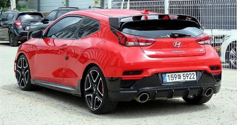 Hyundai Veloster 