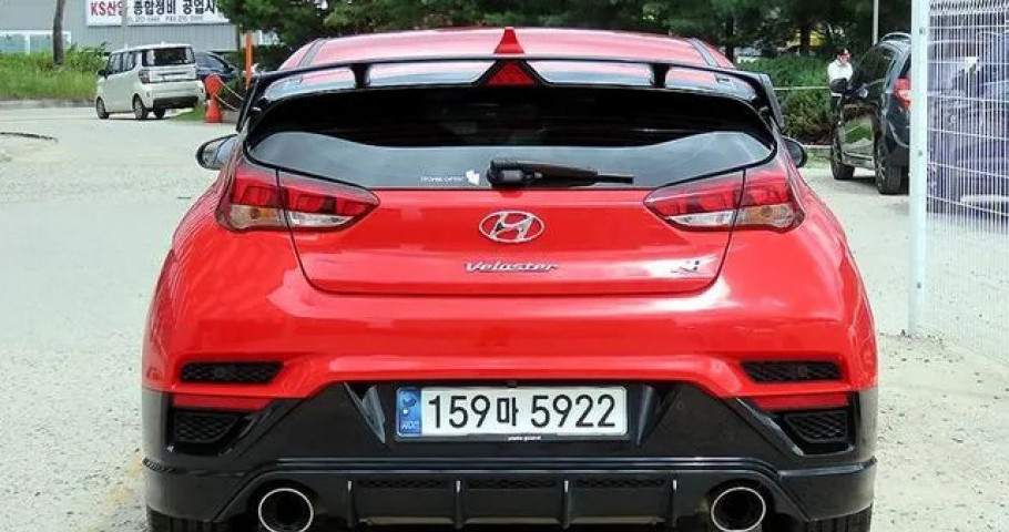 Hyundai Veloster 