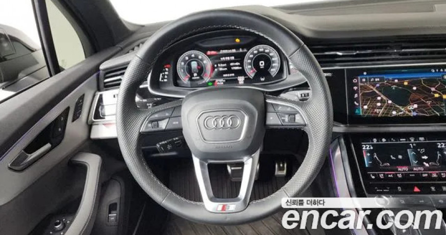 Audi Q7 