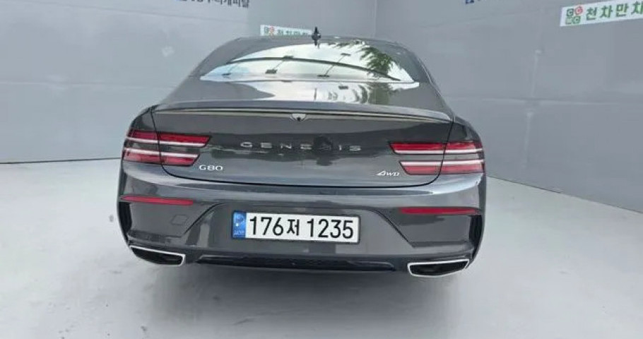 Genesis G80 