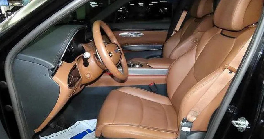 Genesis Gv70 
