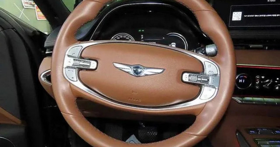 Genesis Gv70 