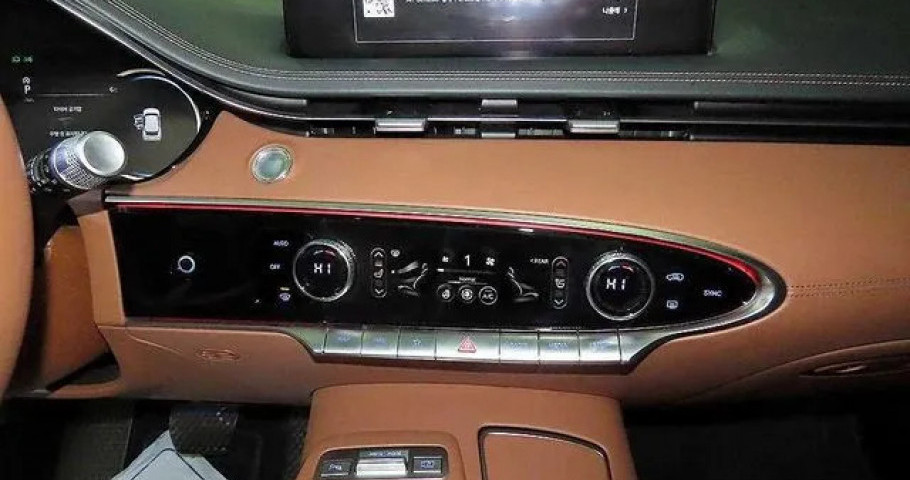Genesis Gv70 