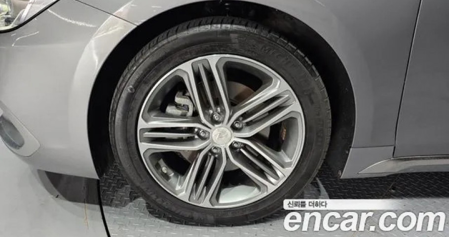 Hyundai Grandeur 