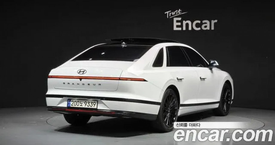 Hyundai Grandeur 