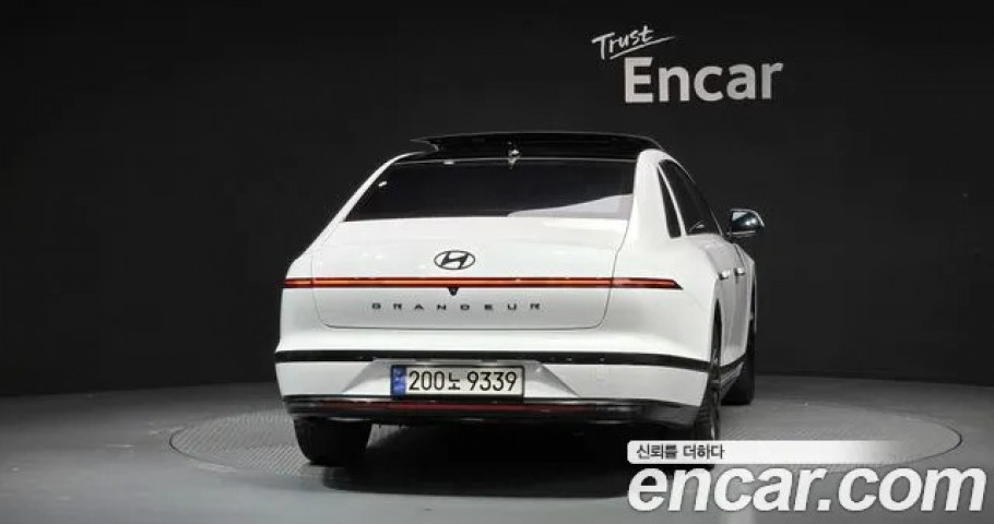 Hyundai Grandeur 