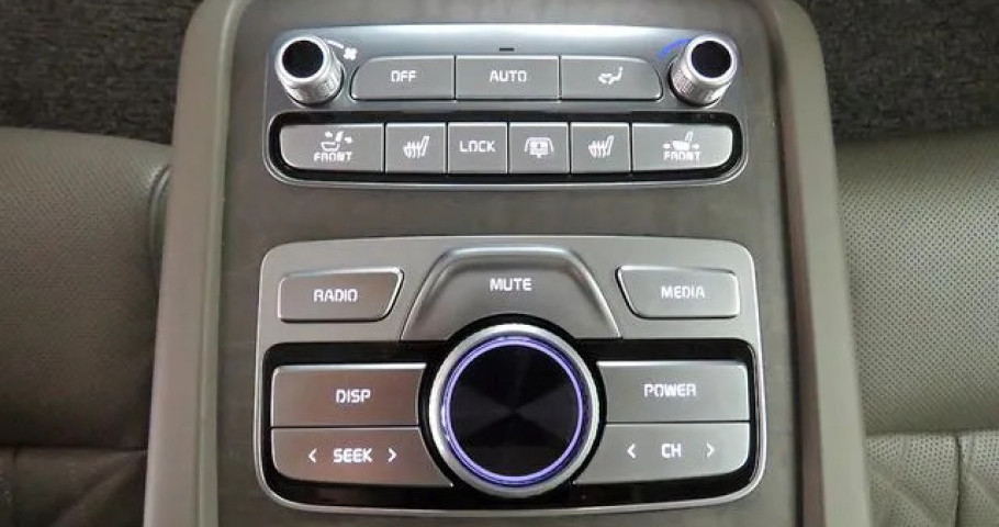 Kia K9 