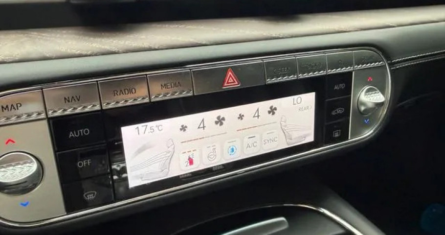 Genesis G90 