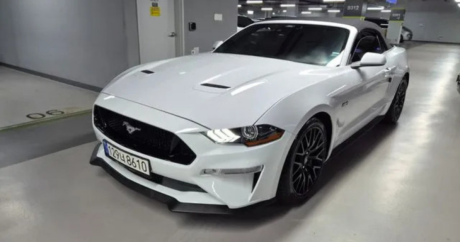 Ford Mustang 