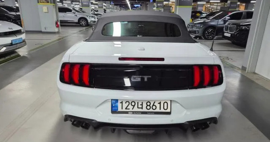 Ford Mustang 