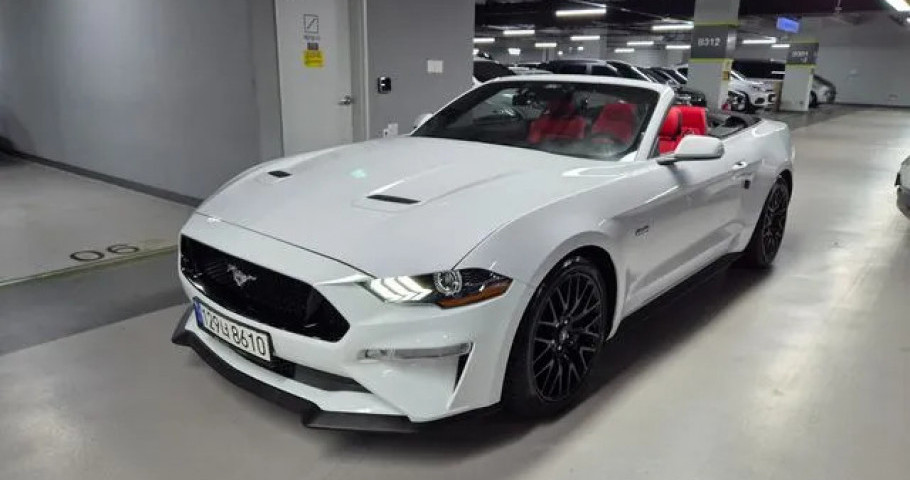 Ford Mustang 