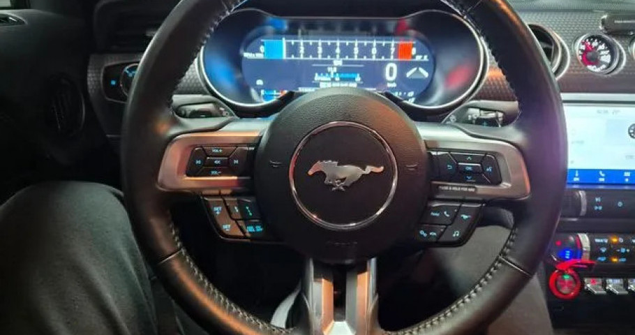 Ford Mustang 