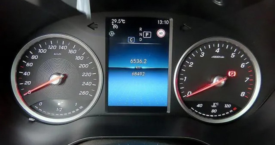 Mercedes-Benz C-Class 