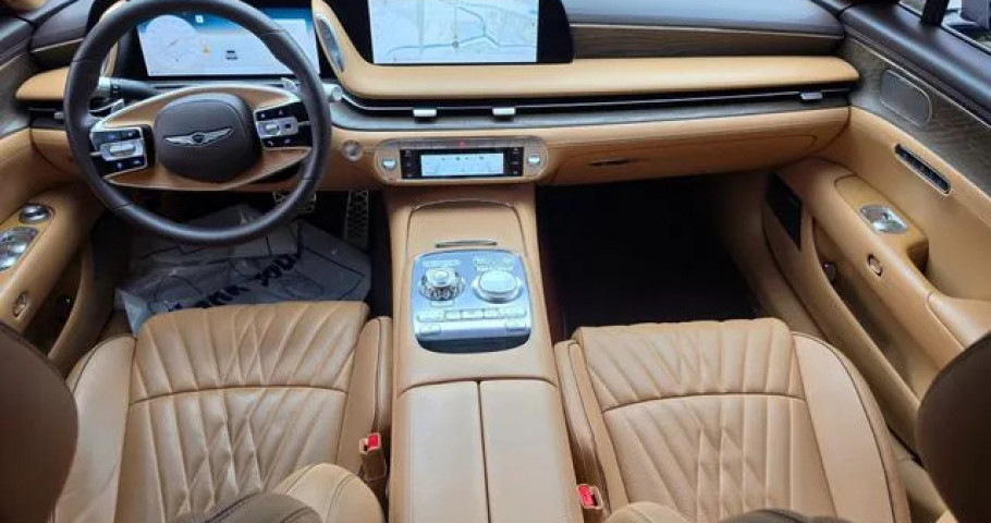 Genesis G90 