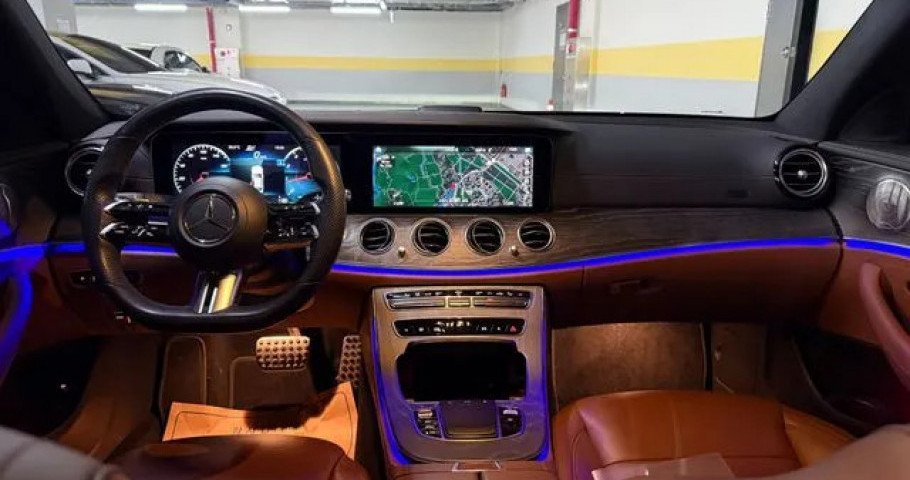 Mercedes-Benz E-Class 