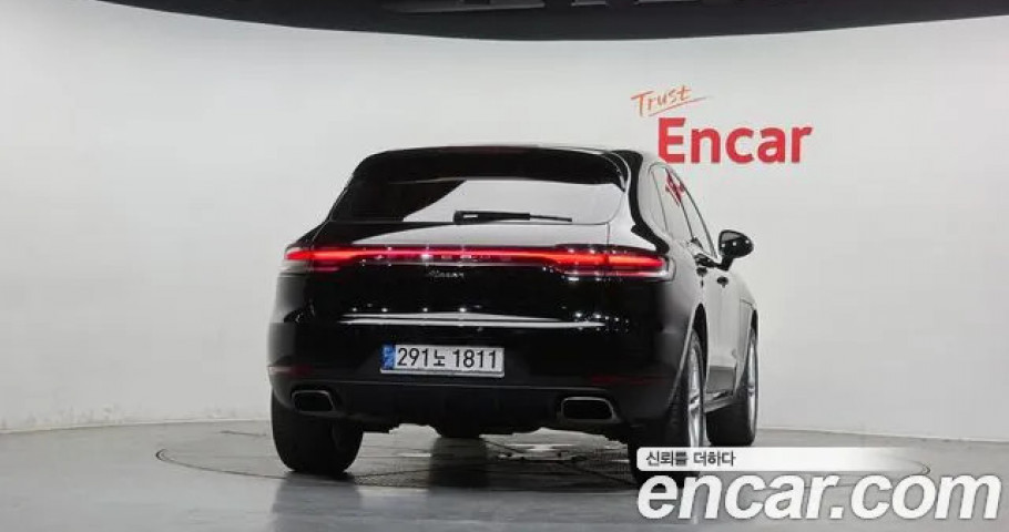 Porsche Macan 