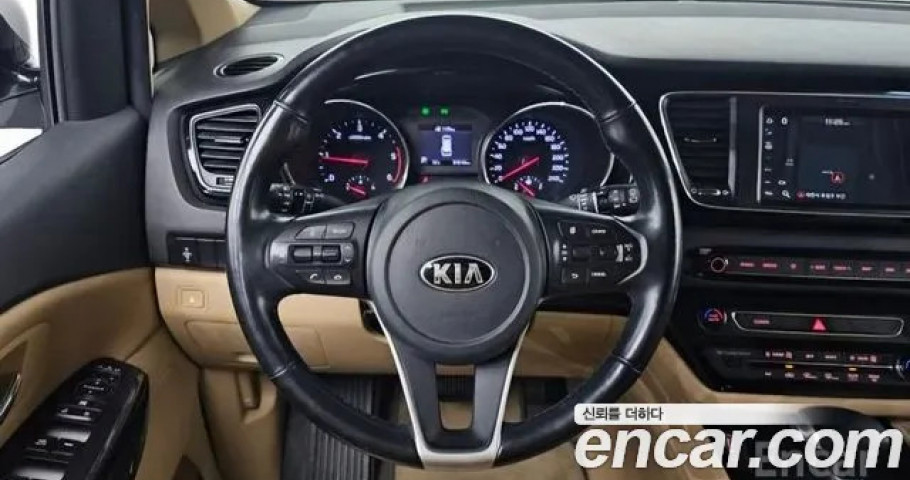 Kia Carnival 
