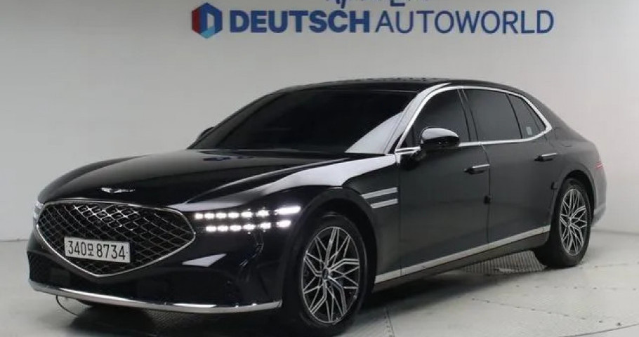 Genesis G90 