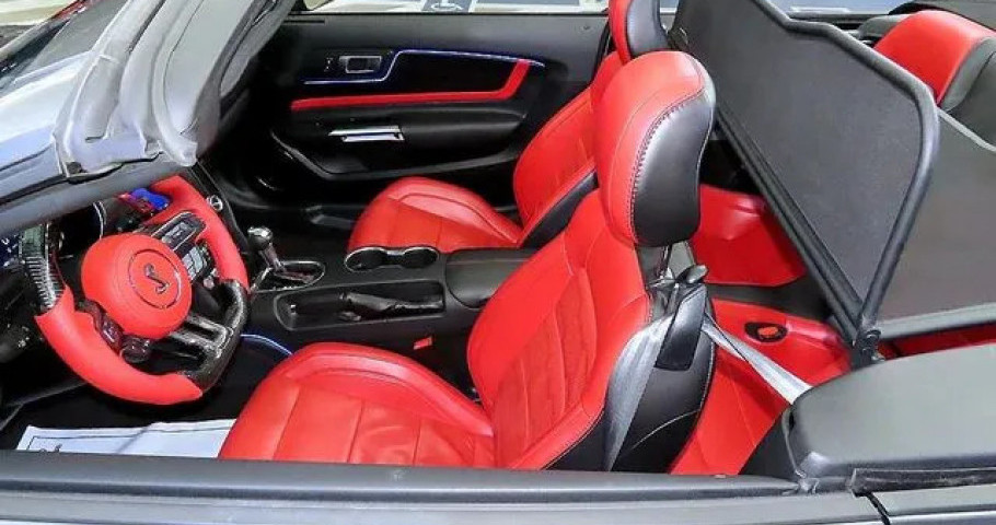 Ford Mustang 