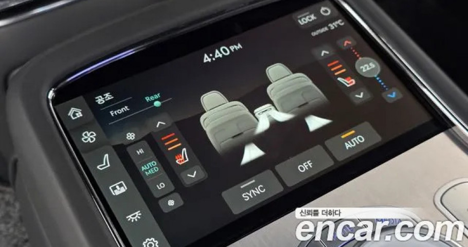 Genesis G90 