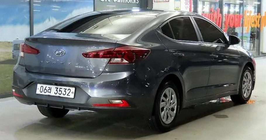 Hyundai Avante (Elantra) 