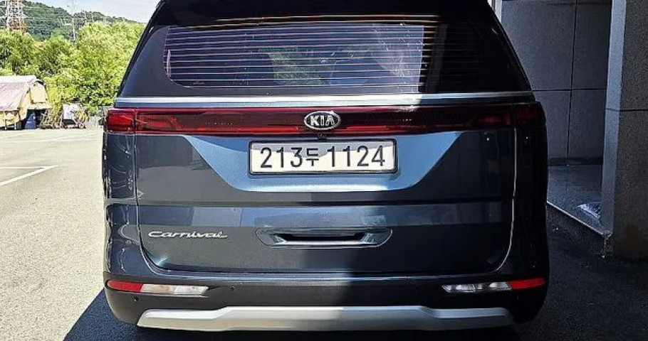 Kia Carnival 