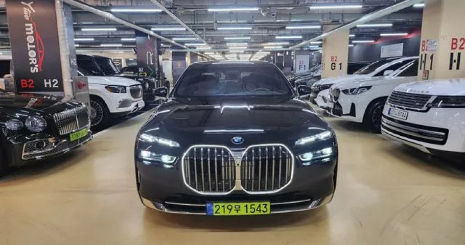 Bmw 7-Series 