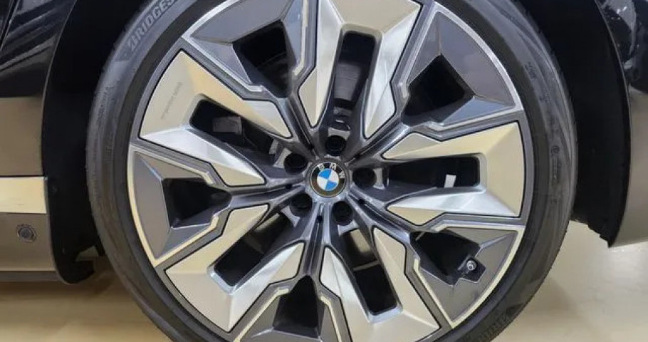 Bmw 7-Series 