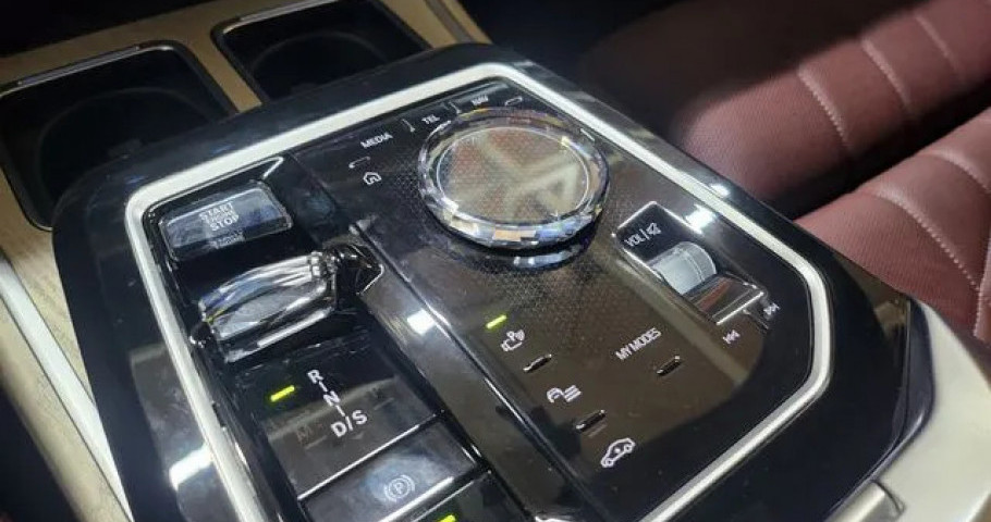 Bmw 7-Series 