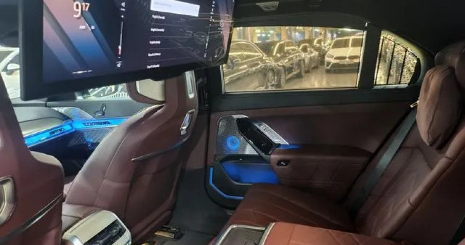 Bmw 7-Series 