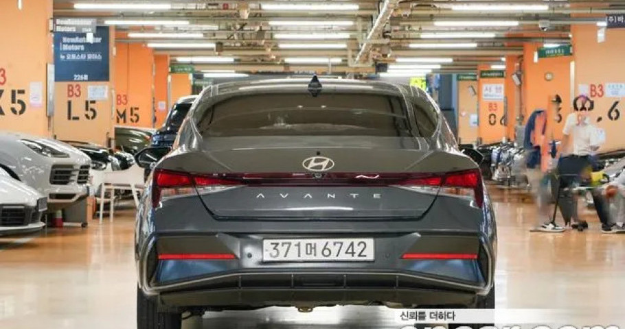 Hyundai Avante (Elantra) 