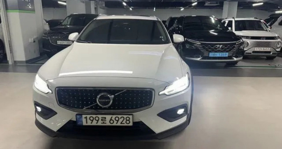 Volvo V60 