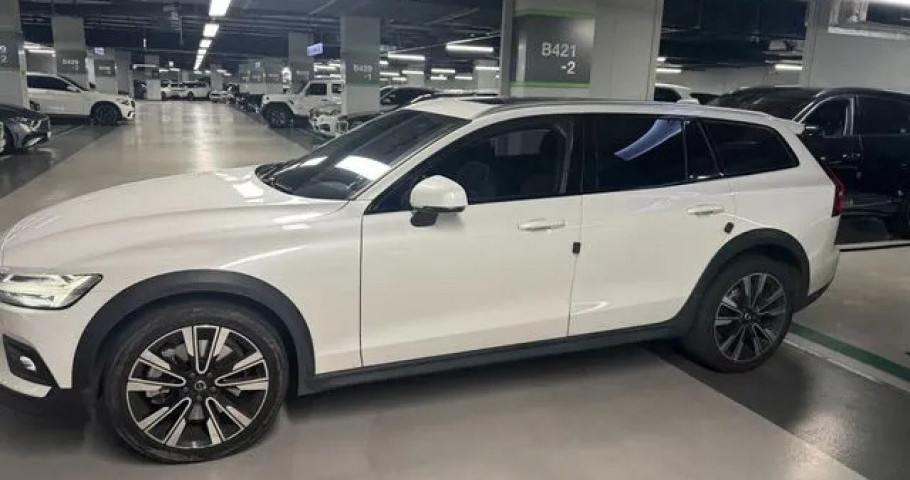 Volvo V60 
