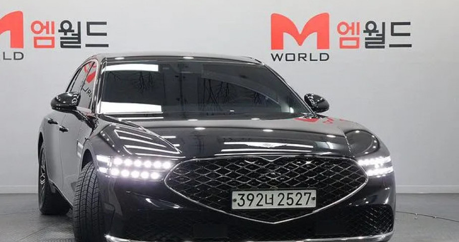 Genesis G90 