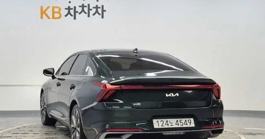 Kia K8 