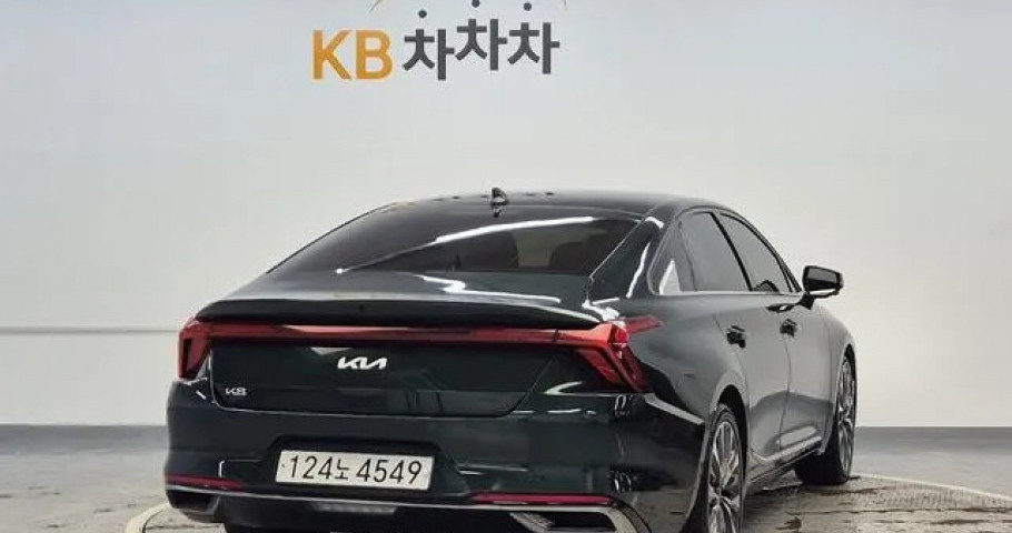 Kia K8 