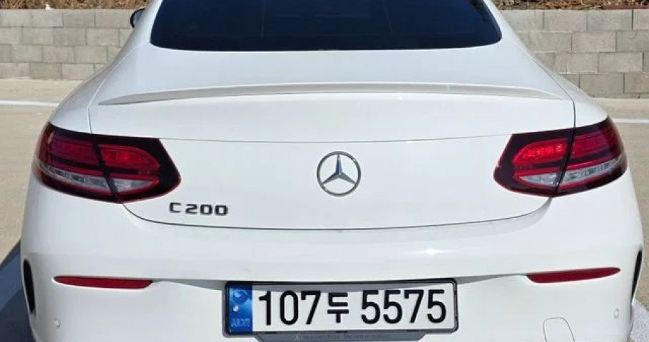Mercedes-Benz C-Class 
