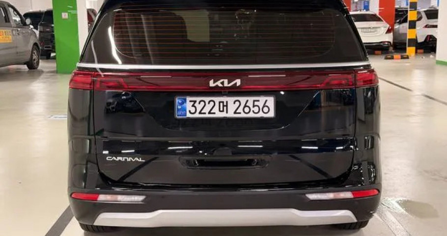 Kia Carnival 