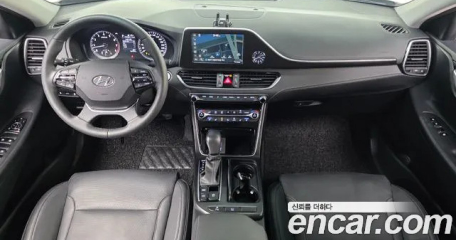 Hyundai Grandeur 
