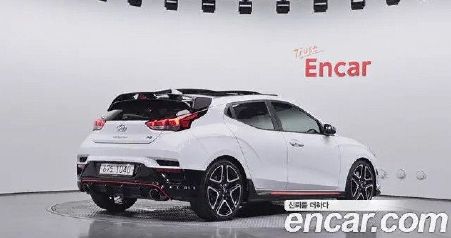 Hyundai Veloster 