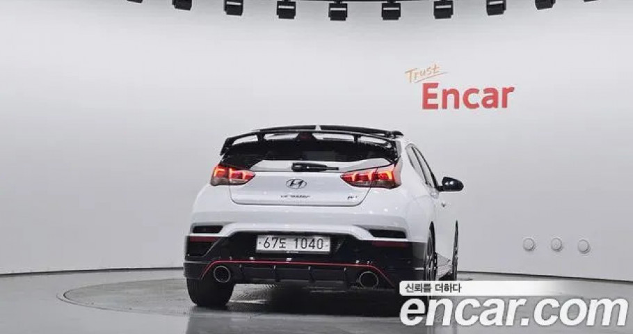 Hyundai Veloster 