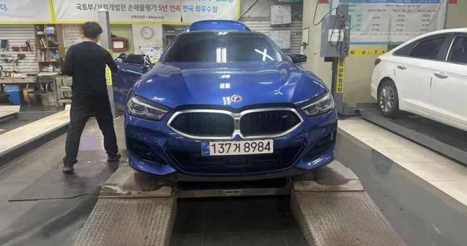 Bmw 8-Series 