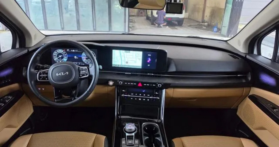 Kia Carnival 