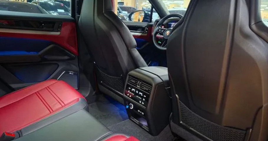 Porsche Cayenne 