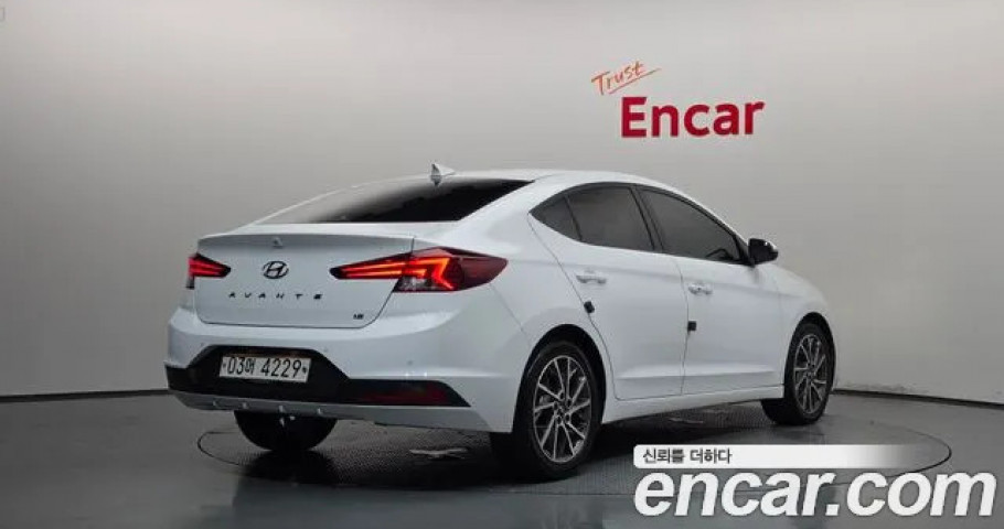 Hyundai Avante (Elantra) 