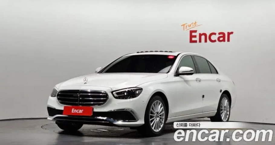 Mercedes-Benz E-Class 