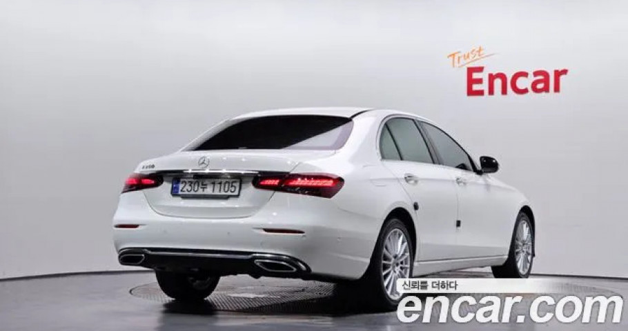 Mercedes-Benz E-Class 